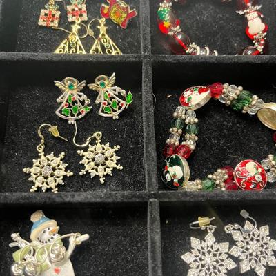 Christmas Earrings & bracelets