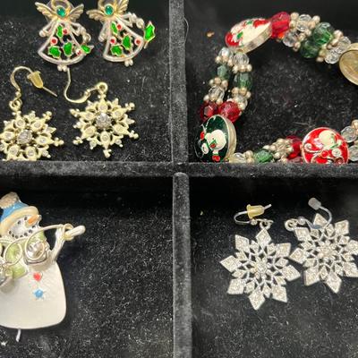 Christmas Earrings & bracelets