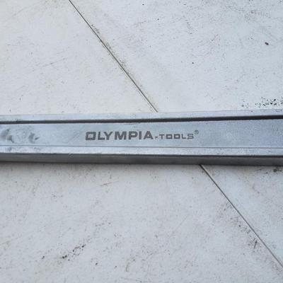 Olympia 24" Wrench