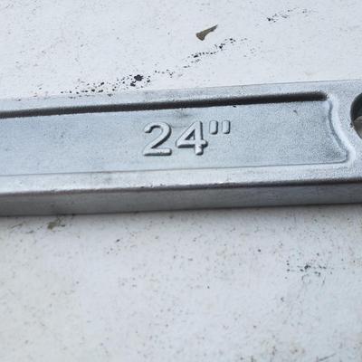 Olympia 24" Wrench