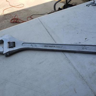 Olympia 24" Wrench