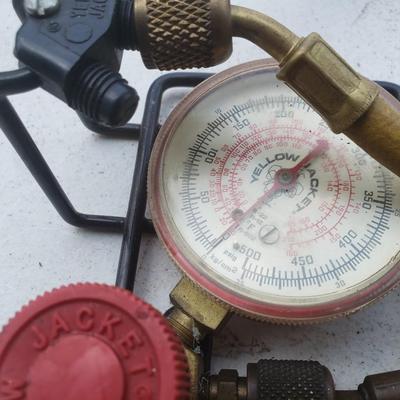 A/C Manifold Gauge & Line Set