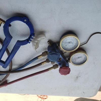 A/C Gauge & Lines