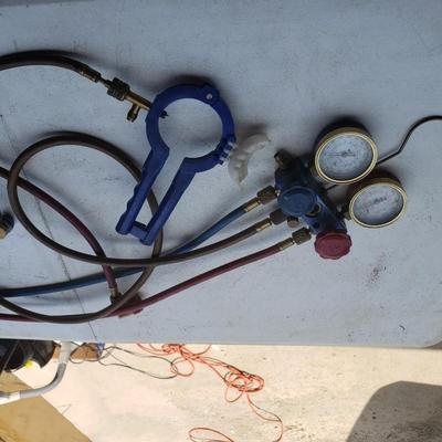 A/C Gauge & Lines