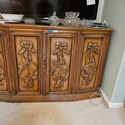 Wood buffet credenza