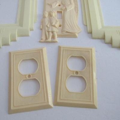 Lot of 5 Vintag Plastic Light Plate Covers, One is Angel With Children