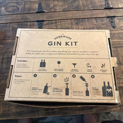 The Homemade Gin Kit by The HomeMade Gin Kit Open Box New