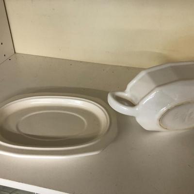 Pyrex, Lovenware, Casserole Dishes, Custard Cups & more -Lot 199