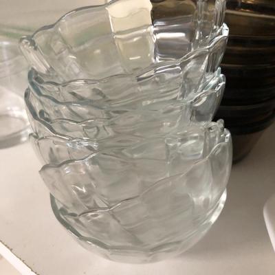 Pyrex, Lovenware, Casserole Dishes, Custard Cups & more -Lot 199