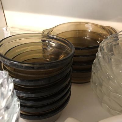 Pyrex, Lovenware, Casserole Dishes, Custard Cups & more -Lot 199