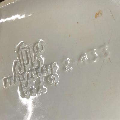 Pyrex, Lovenware, Casserole Dishes, Custard Cups & more -Lot 199