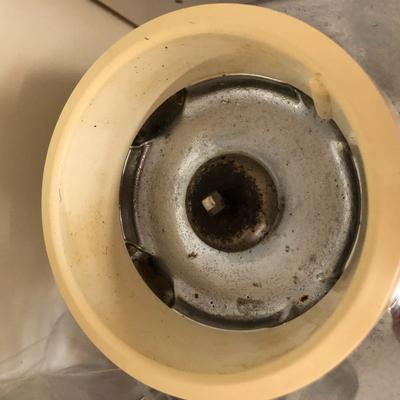 Vintage Ice Bucket & Oster Blender (Untested) -Lot 288