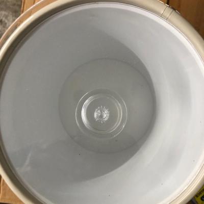 Vintage Ice Bucket & Oster Blender (Untested) -Lot 288