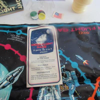 Vintage Avon Moon Flight Game and Shampoo in Space Capsule, See All Photos