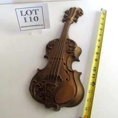 Vintage 1975 Sexton USA Metal Violin Wall Plaque