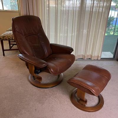 Vintage Ekornes Stressless Mayfair recliner and matching ottoman (Made in Norway)