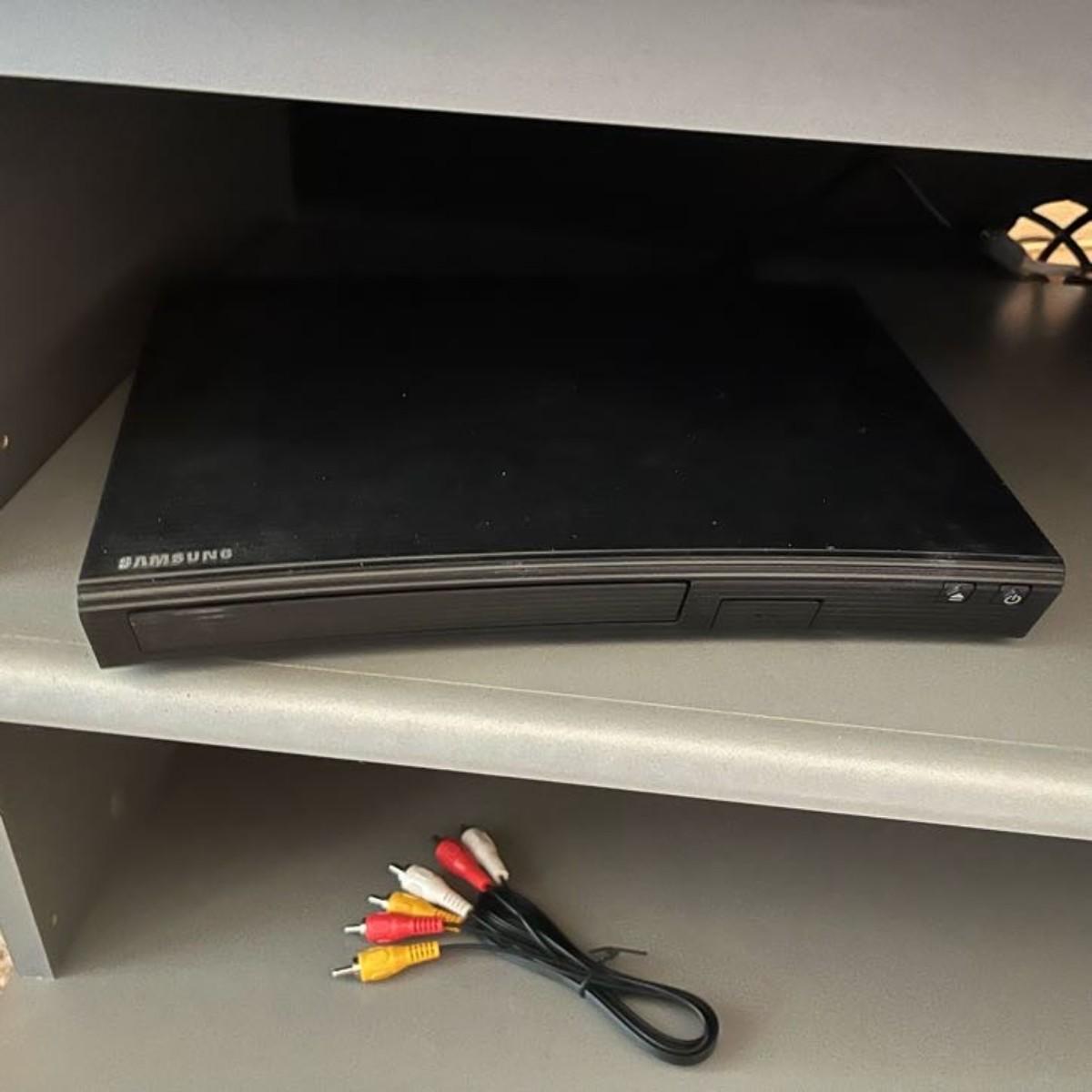 Samsung DVD Player (NO REMOTE)