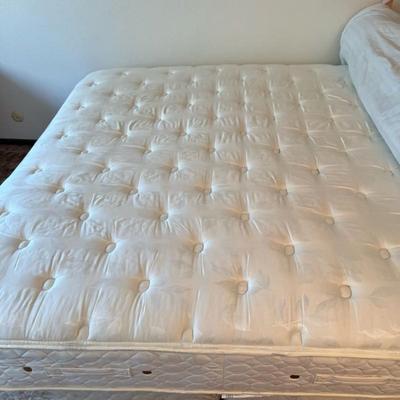 SEALY S&F Dalmore Plush King Double Pillow Top Bed Mattress, Boxspring, frame + all bedding included! RARELY USED in excellent condition