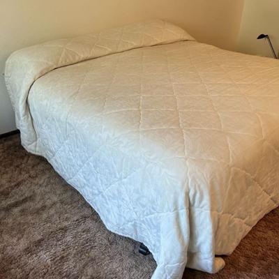 SEALY S&F Dalmore Plush King Double Pillow Top Bed Mattress, Boxspring, frame + all bedding included! RARELY USED in excellent condition