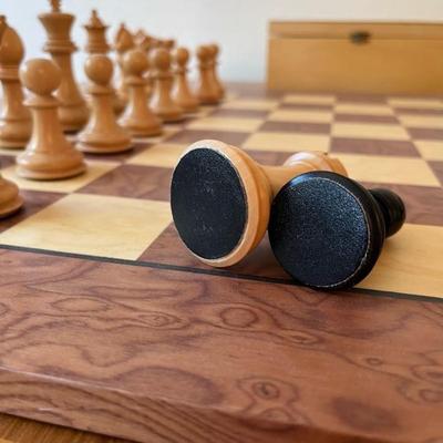 Beautiful Wooden Chess Board with box (MSRP: $250-330)