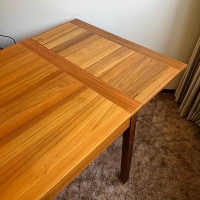 Ansanger Mobler teak expandable extension Danish Dining Table GORGEOUS - PERFECT condition (with 2 sliding leafs 36x36x29) DENMARK