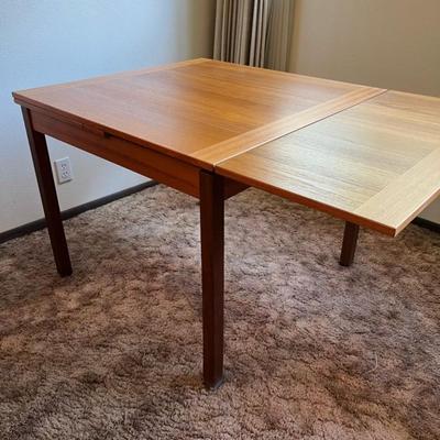 Ansanger Mobler teak expandable extension Danish Dining Table GORGEOUS - PERFECT condition (with 2 sliding leafs 36x36x29) DENMARK