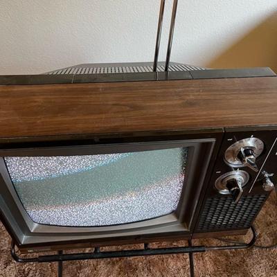 Vintage Teknika TV