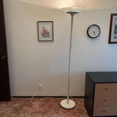 Modern Dimmable Lamp (white)