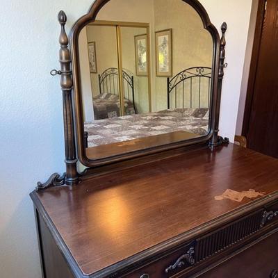 Griswold - Guest Co Antique Dresser With Mirror