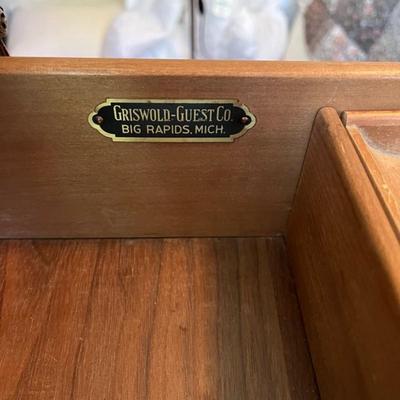 Griswold - Guest Co Antique Dresser With Mirror