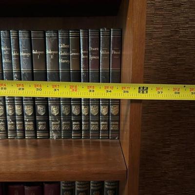 Gorgeous Wood Bookshelf Shelf (1 of 2)