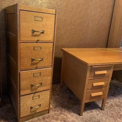 Gorgeous Oak Filing Cabinet