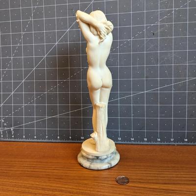 Golden Crown E & R Figurine Italy A. Gianelli (possibly Alabaster on Marble Base)
