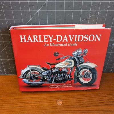 Harley Davidson - An Illustrated Guide Coffee Table Book