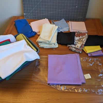 Misc. pile of napkins & table cloths