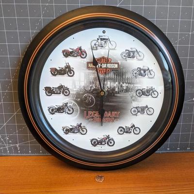 Harley Davidson Clock with different motorcycle sounds 