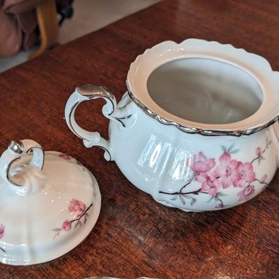 Edelstein Bavaria Madam Butterfly 10 piece tea set + sugar & creamer china (made in Germany)