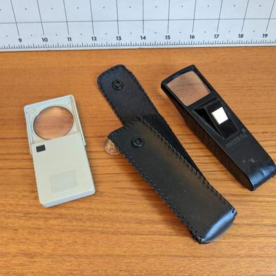 2 smaller magnifiers