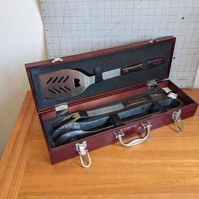 NEW Jackson 4-Piece BBQ Set in rosewood case