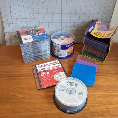 CD or DVD cases + Discs