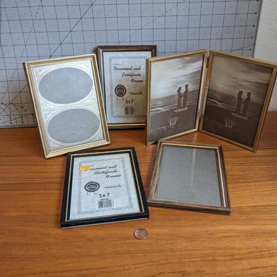 5 photo frames