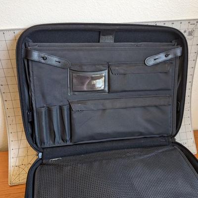Compaq Case with dividers 