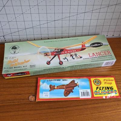 Guillow's Flying Model Kit Build by Number