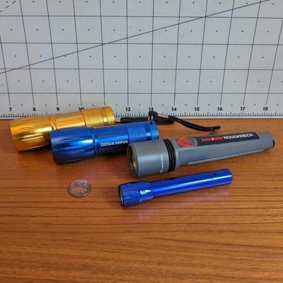 4 flashlights