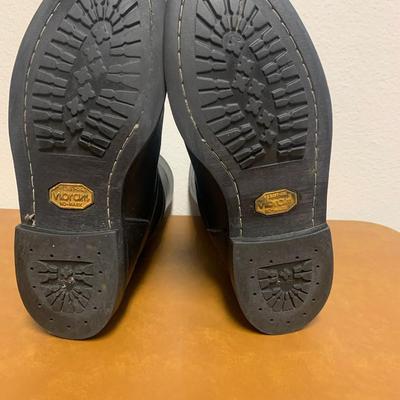 Men's Vibram No-Mark Boots Size 11 M