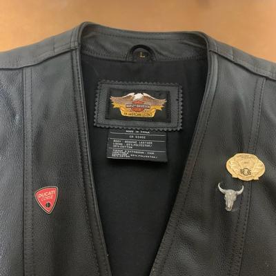 Harley Davidson Leather Vest with pins (size Large - adjustable sides)