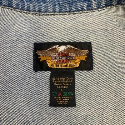Men's Denim Harley Davidson Vest jacket with tons of pins (size large)