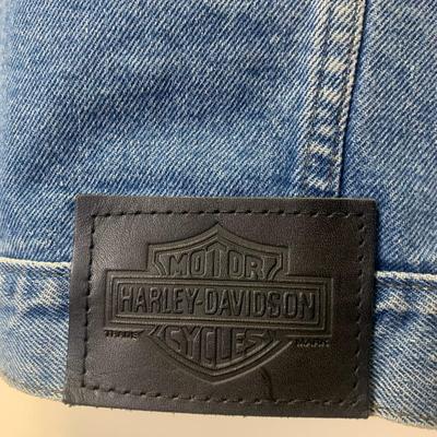 Men's Denim Harley Davidson Vest jacket with tons of pins (size large)