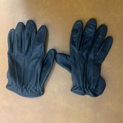 Pair of Large Black gloves