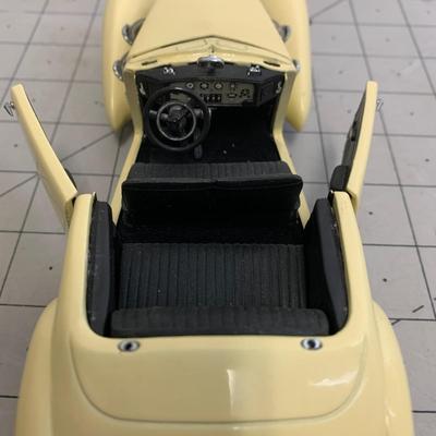 1937 Cord 812 Phaeton Coupe by Precision Models in box Franklin Mint